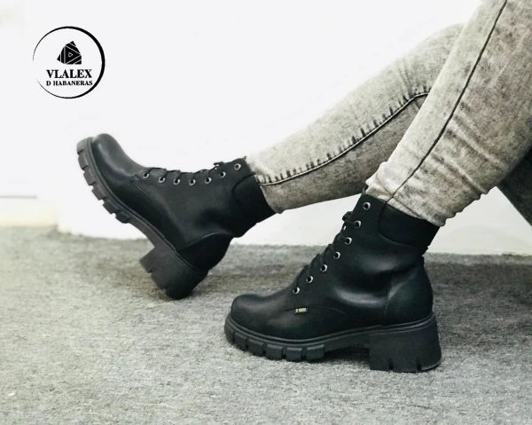 BOTA WESTER ONIX NEGRO's foto | VLALEX DHABANERAS SURL |  BizneCubano